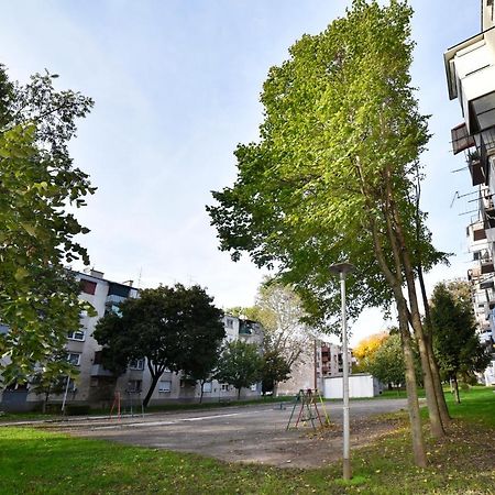 Studio Apartment Aneta Zagreb Bagian luar foto