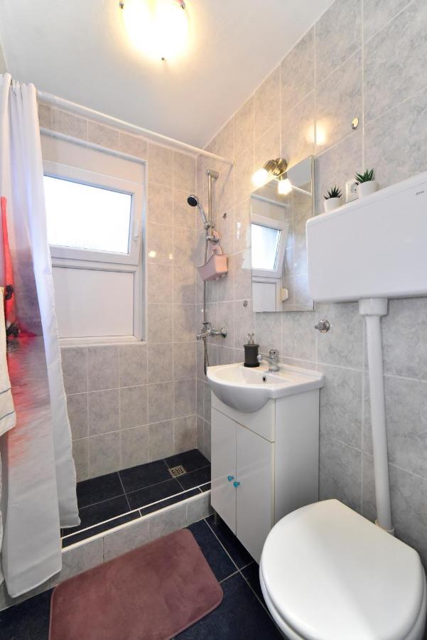 Studio Apartment Aneta Zagreb Bagian luar foto