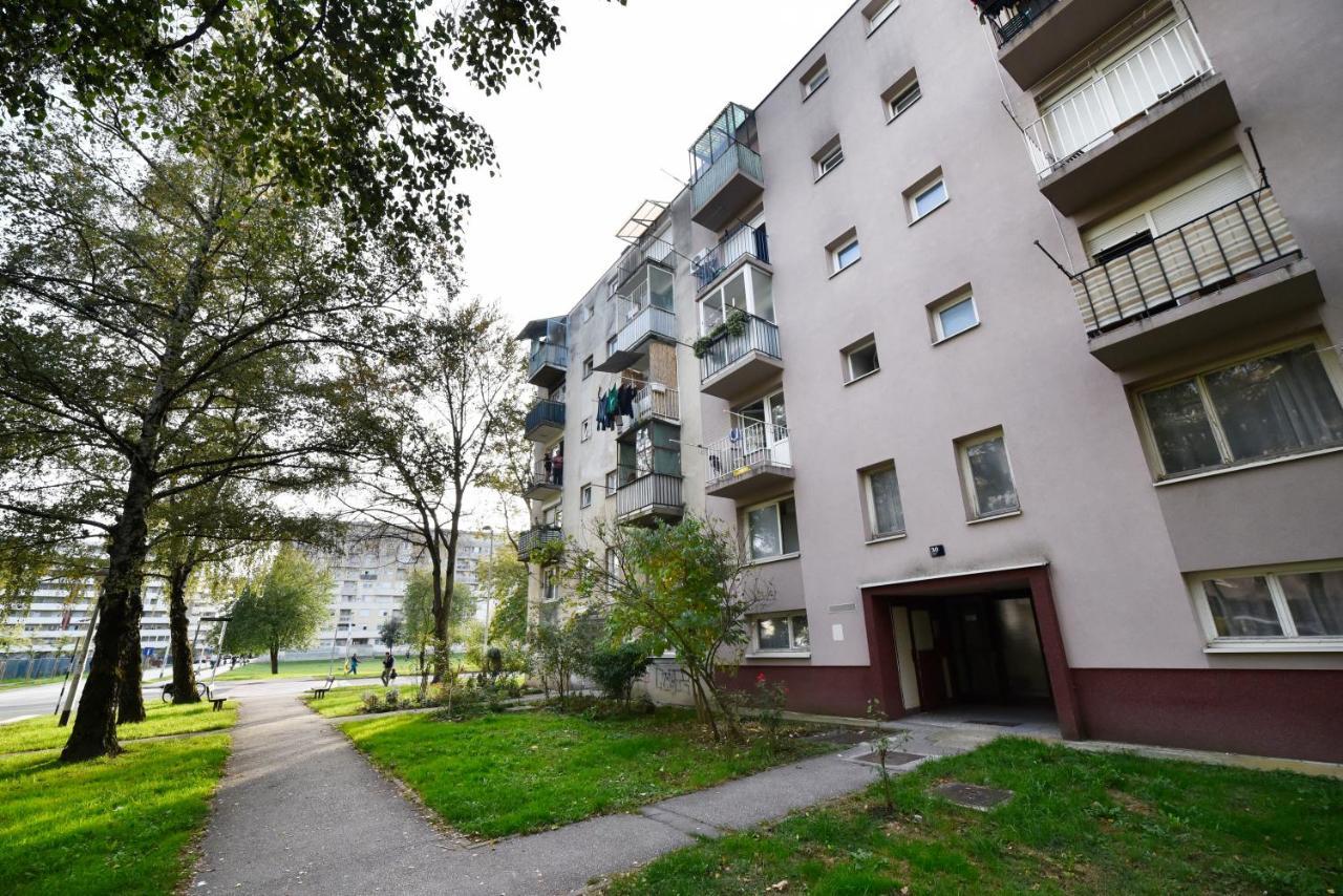 Studio Apartment Aneta Zagreb Bagian luar foto